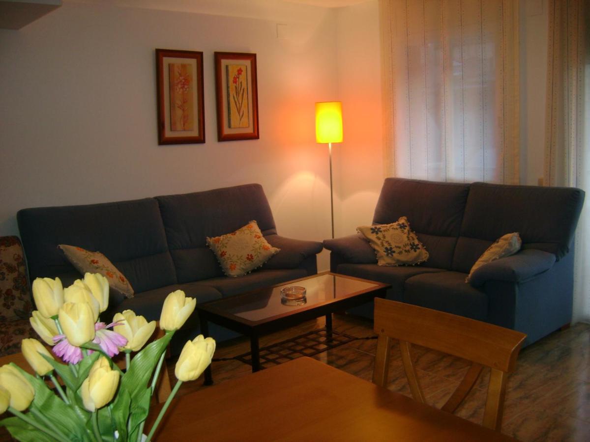 Apartamentos Pirineos Ordesa El Pueyo de Araguás Zimmer foto
